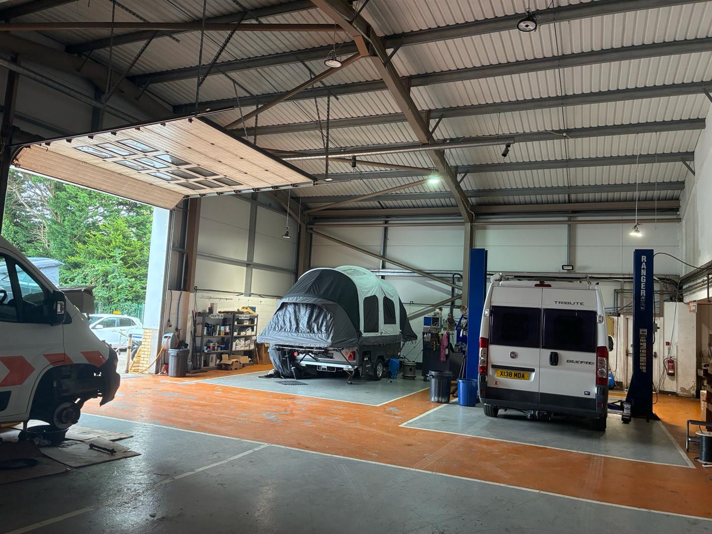 Showroom/Business Unit, Waterton Lane Bridgend, CF31 3YY